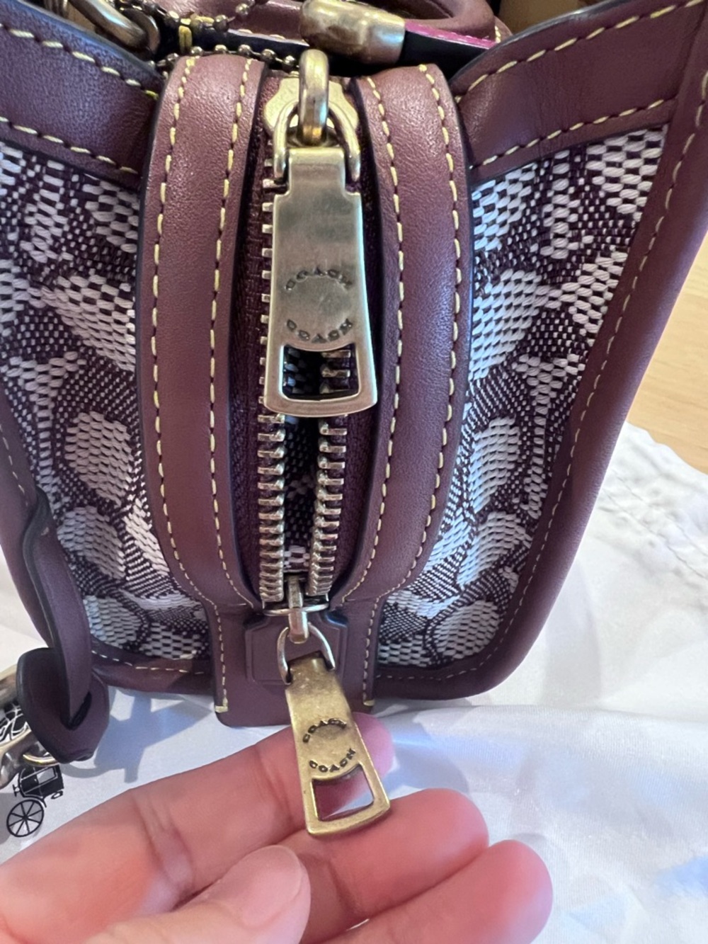 RARE Coach Coachies Rogue 17 In Signature Textile Jacquard With Winkie EUC - Picture 14 of 16